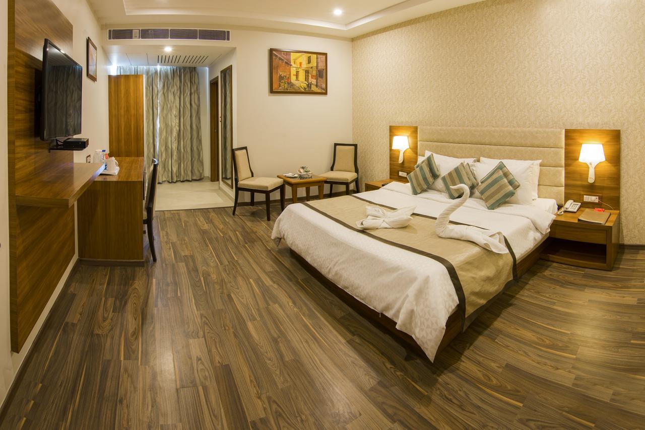 The India Benares Hotel Exterior foto